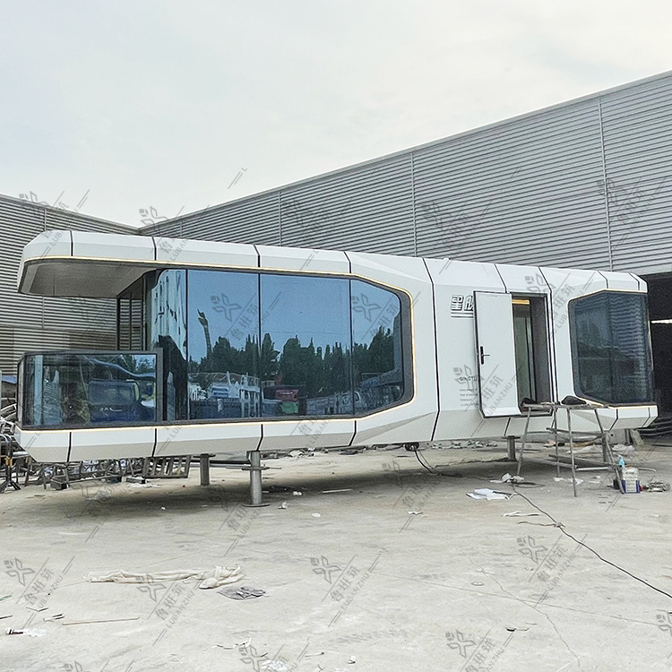 Internet celebridad cielo estrellado casas ayudan a nuevo desarrollo del turismo rural espacio móvil cápsula B & B tecnología experiencia