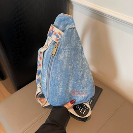 女士斜挎包;女士单肩包;小方包