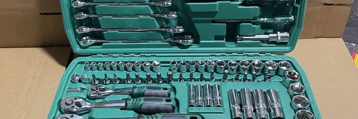 121-Piece Auto Repair Tool Set, Car Maintenance Repair Kit, Socket Set, Wrench Combination, Car Repair Wholesale
