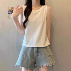 純綿のキャミソールの女性の新商品の夏の中で、底を合わせて、スポーツの短いタイプを着て、やせているノースリーブの上着の女性を見せます。
