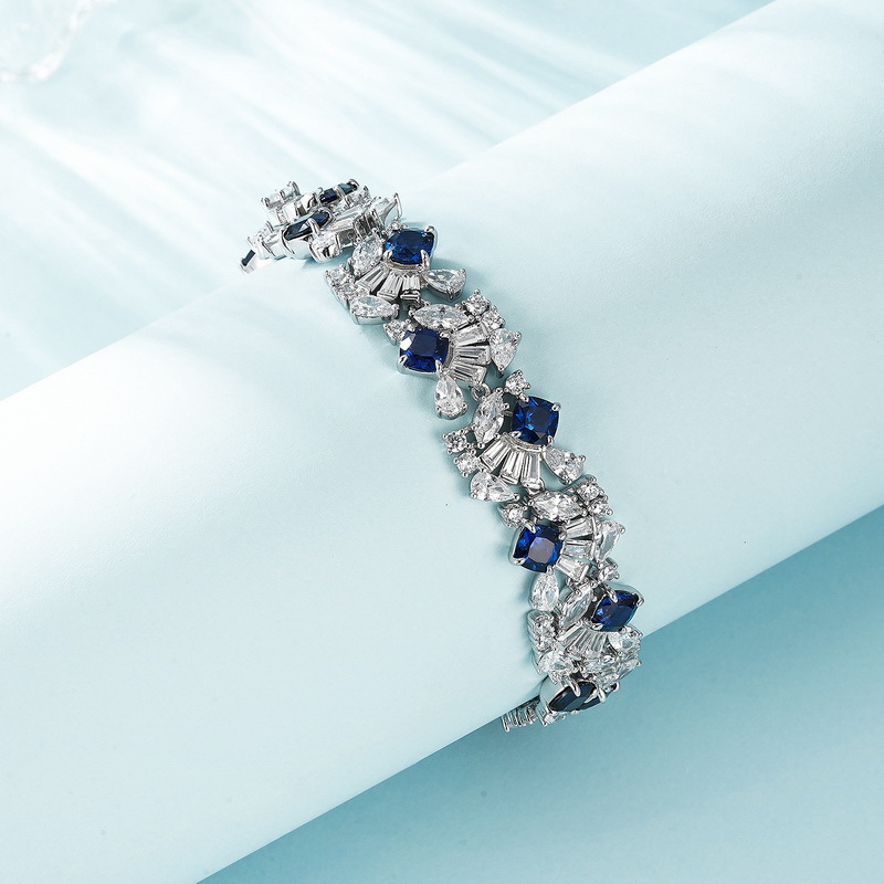 La nueva industria pesada transfronteriza cultiva la pulsera del tesoro de color femenino S925 con incrustaciones de plata cultiva joyas de esmeraldas de lujo ligero de alta gama