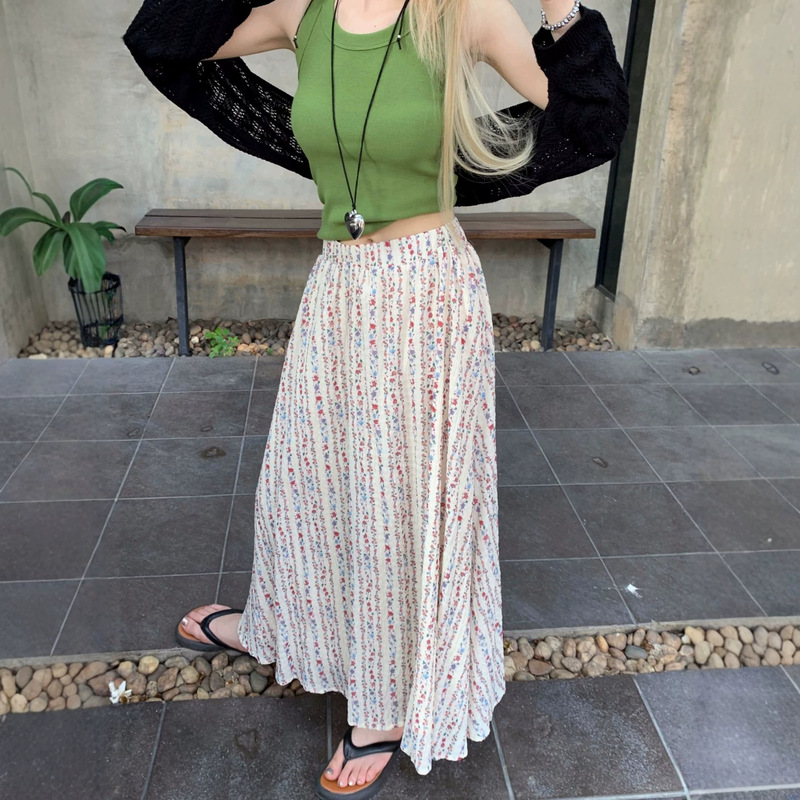 Elegant Floral Dress for Women, New Summer Style for Travel and Vacation, Slim-Fit Vest, Long Skirt, Jacket, Cardigan Three-Piece Set