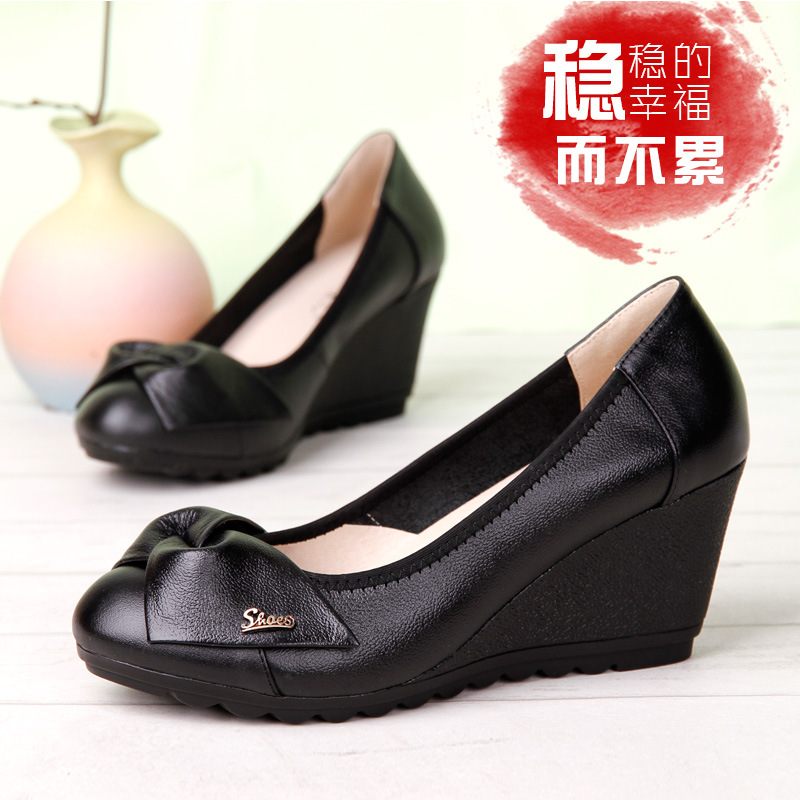 2025 New High-Heeled Wedge Shoes for Women, Made of First-Layer Cowhide with Soft Soles and Comfortable Fit