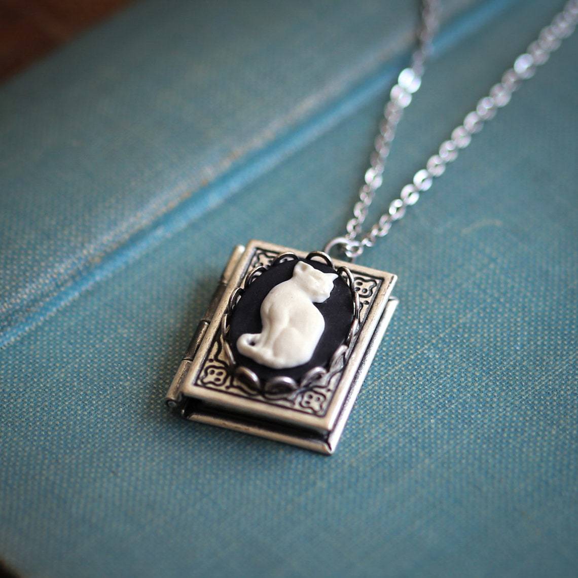 Plating Design Retro Style Retro Book Cat Copper Plating Pendant Necklace
