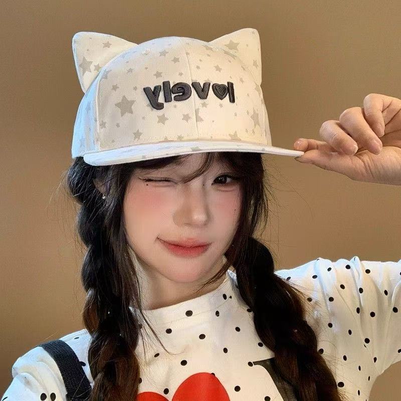 Sweet and Cool High School Student with Unique Personality, Cute Little Duck Face, Quirky and Adorable Cat Ears, Flat-Brimmed Baseball Cap for Women