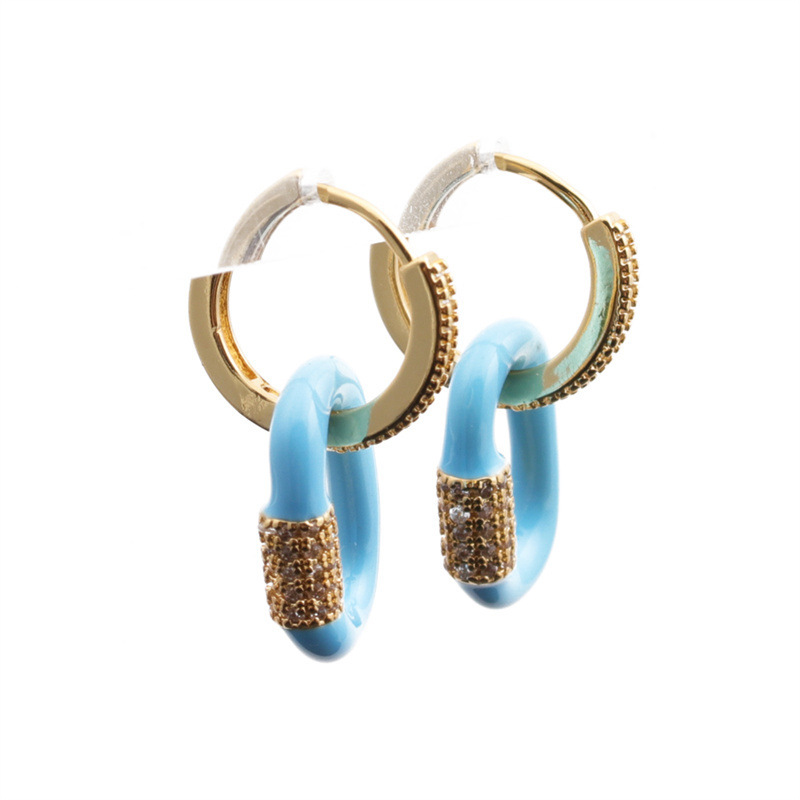 Nueva frontera europea y americana cobre chapado en oro pendientes geométricos del perno prisionero diseño de las mujeres sentido nicho perla mariposa pendientes