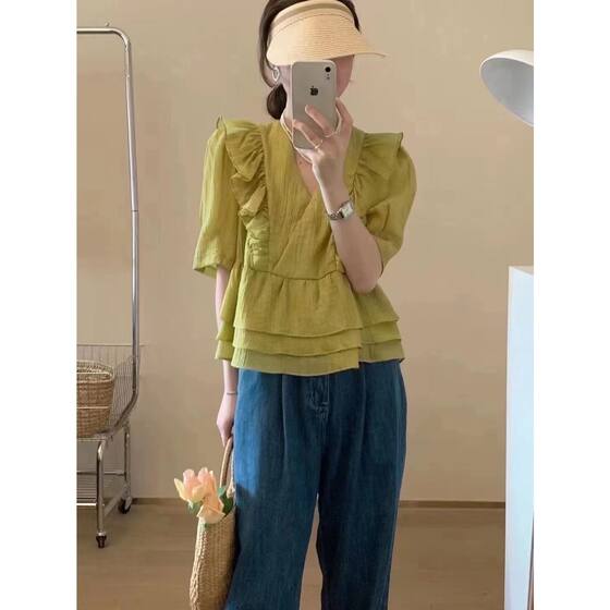 Small Women's 2024 Summer Design Sense Ruffled V-neck Doll Shirt Women's Puff Sleeve Short-sleeved Top