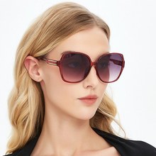 2025�¿�Ůʿ̫��R���ī�R���l�ؔ���Ʒ�|�W���r�д���@���n��