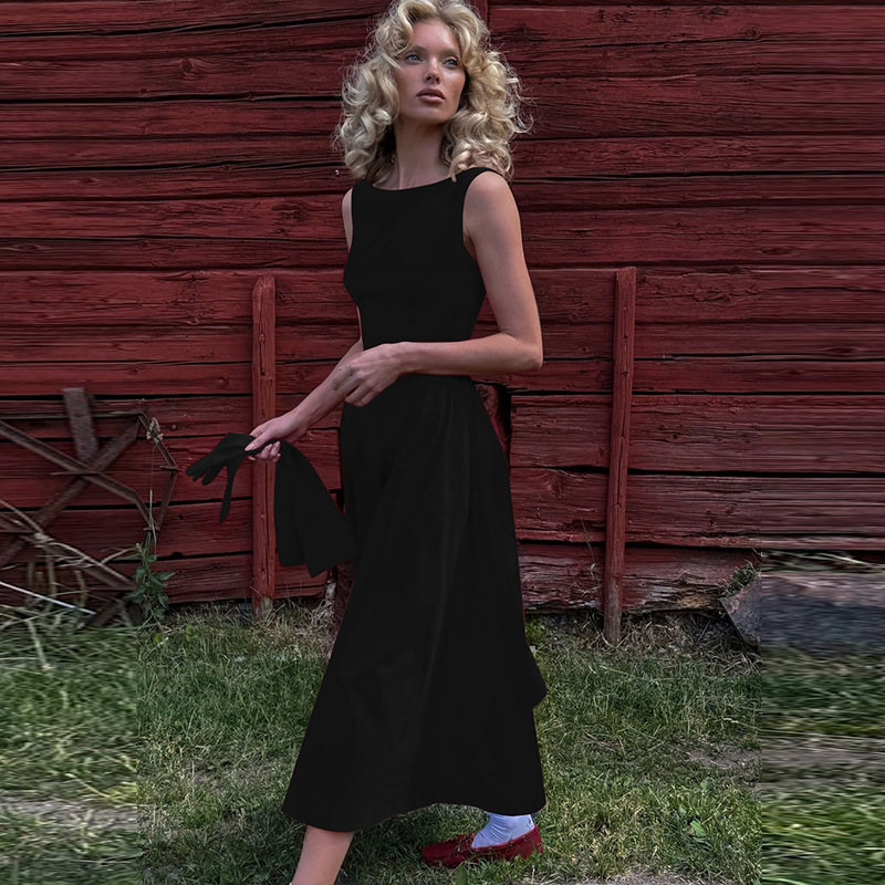 Round Neck Neckline Wholesale Women's Streetwear Backless Solid Color Holiday Travel Round Neck Sleeveless Sheath Dress