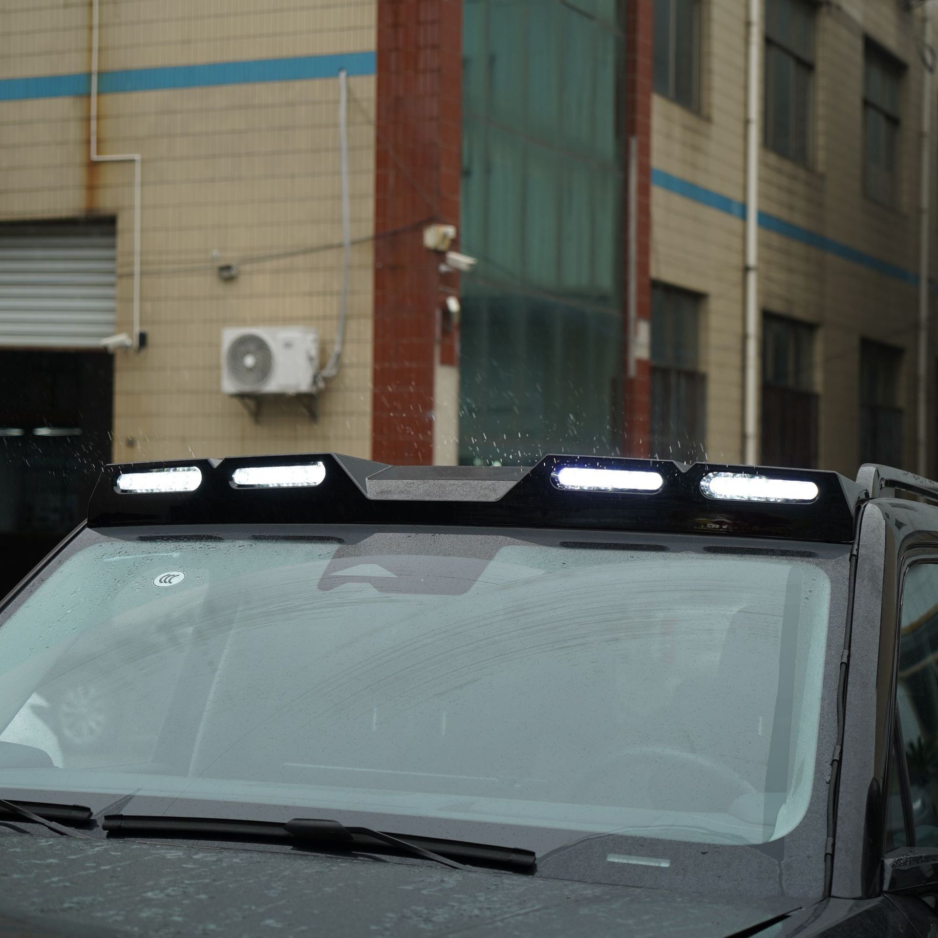 Suitable for BYD equation Leopard 5 roof platform ladder side window schoolbag mecha side account roof spotlight modification