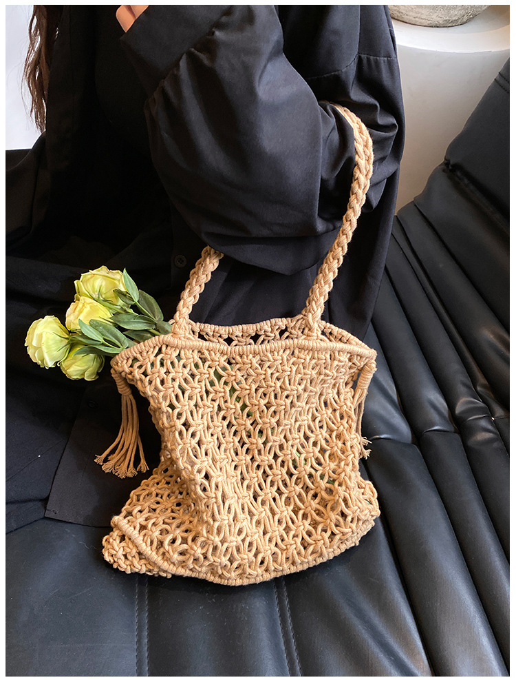 Women's Medium Cotton Rope Solid Color Vacation Beach Weave Hollow Open Handbag display picture 7