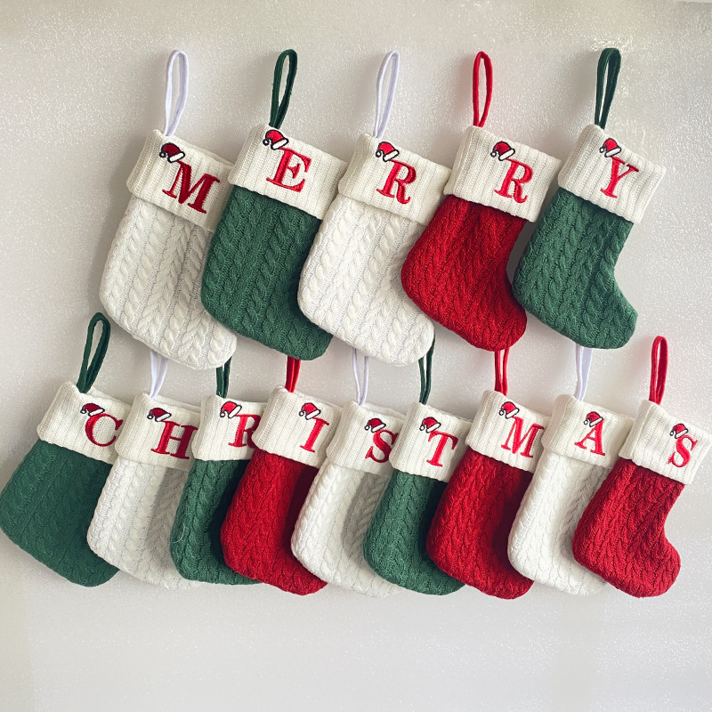 Decoraciones transfronterizas calcetines de punto calcetines de lana letras bordadas bolsa de regalo de dulces PARA NIÑOS Calcetines de Navidad blancos bolsa de regalo