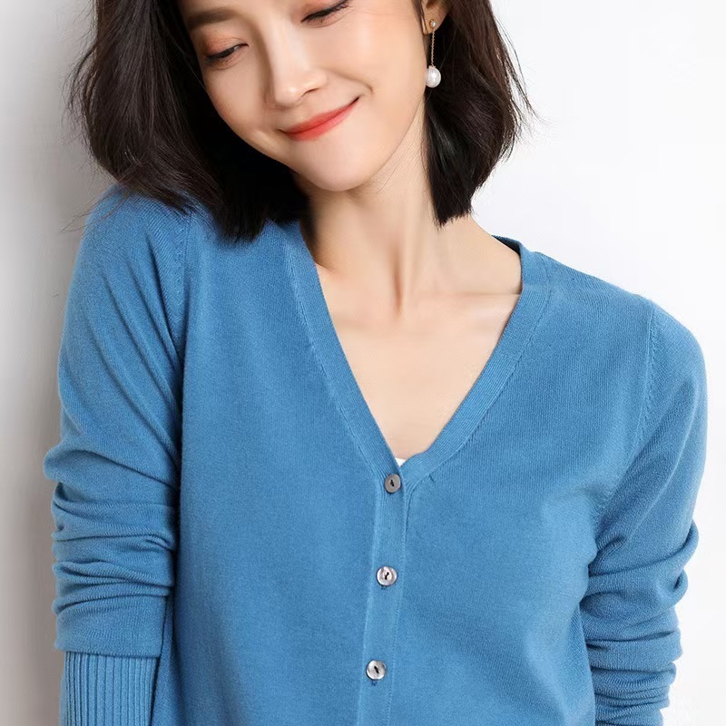 2025新款女装早秋V领开衫白色毛衣针织毛衣带扣开衫纯色外套女秋|undefined