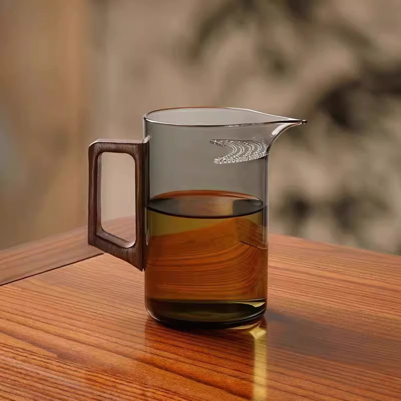 厚みのある高ホウケイ酸ガラス三日月フェアカップ茶漏れ一体型大容量フィルター付きインターネットセレブティーディバイダーフェアカップ|undefined