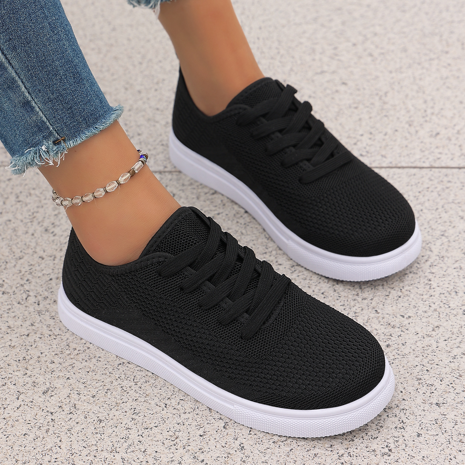Zapatos de mujer zapatos casuales transfronterizos europeos zapatos blancos de tejido suave zapatos de skate ligeros zapatos de suela plana zapatos de mujer grandes