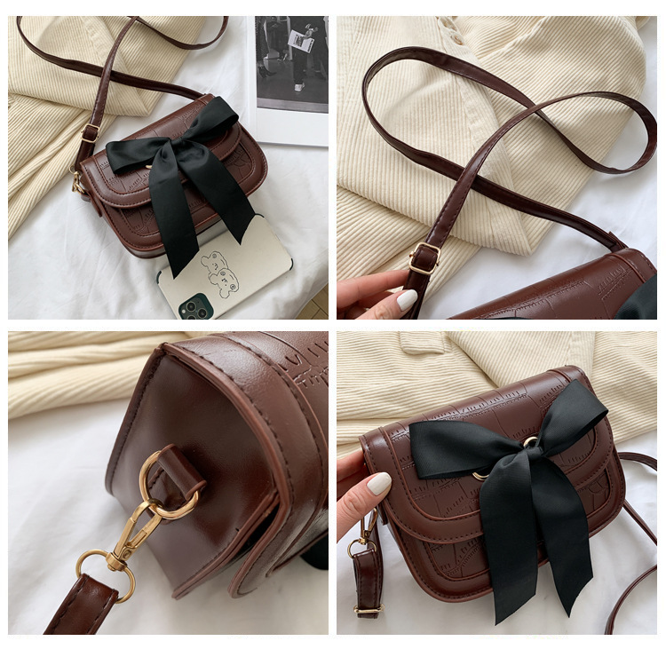 Retro Mini Fashion Single Shoulder Messenger Bag display picture 2