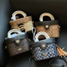 ޢҸƷ|Kay20ϻƴɫӰwμбrŮ