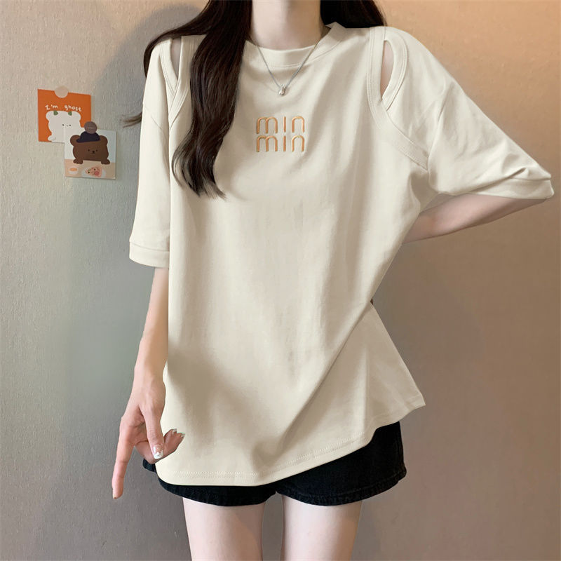 Camiseta de manga corta con hueco para mujer Verano nuevo estilo coreano diseño de longitud media camisa de fondo más tamaño que adelgaza la parte superior bordada
