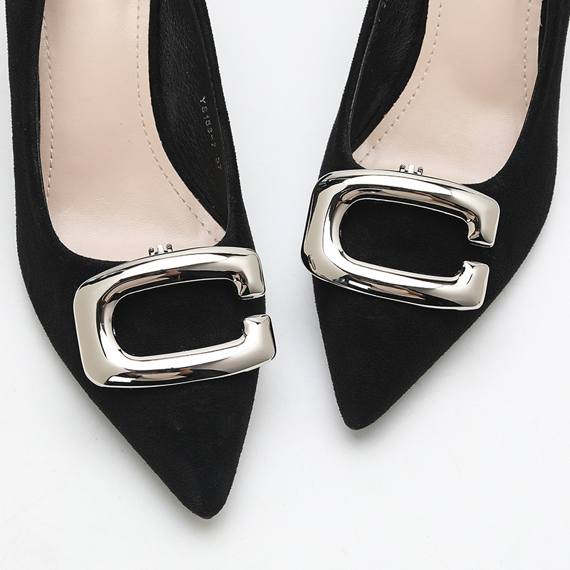 Cボタンの金属の靴は国境を越えて靴の花の靴を掛けます。