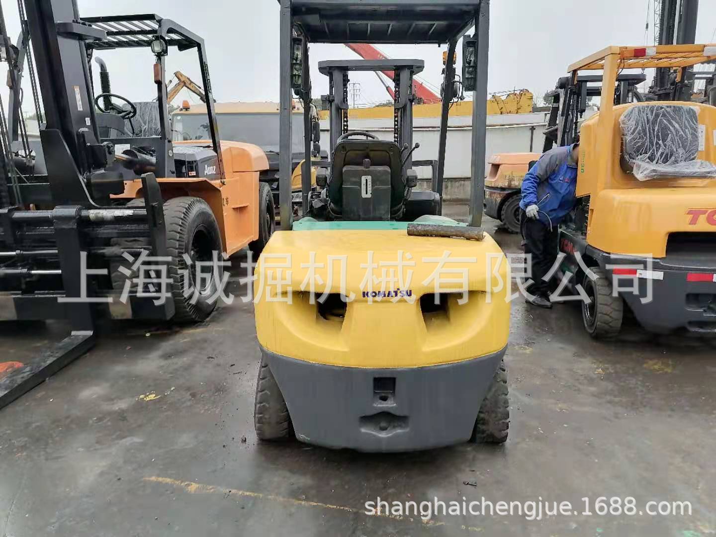 二手小松3吨叉车 双门架 升高3米