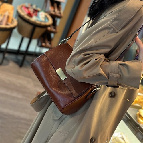 First layer cowhide retro bag 2024 new armpit bag women's fashion crossbody bag high-quality genuine leather shoulder bag