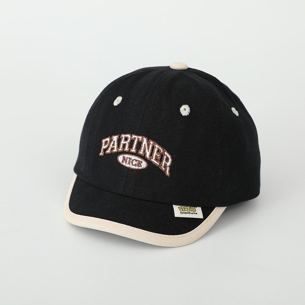 Sombreros de bebés bordados de letras primavera y otoño para niños sombreros de bordes cortos para niños sombreros de béisbol para bebés sombreros de marea de béisbol
