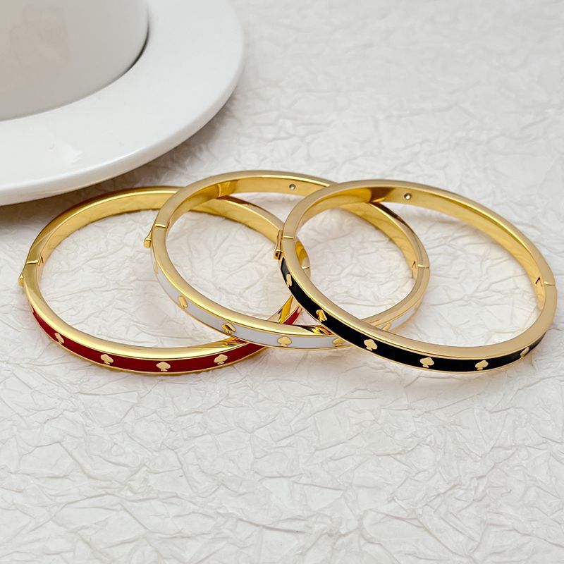European and American Fashion Light Luxury Elegant Commuter Enamel Glaze Small Peach Heart Niche Design Women's Exquisite Bracelet