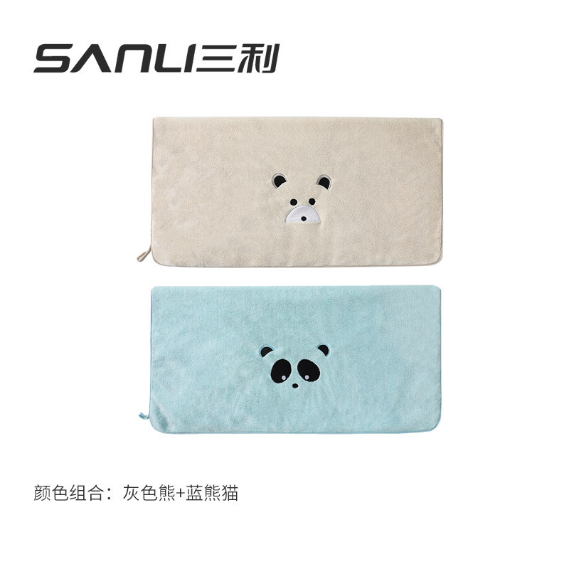 회색 곰 블루 팬더