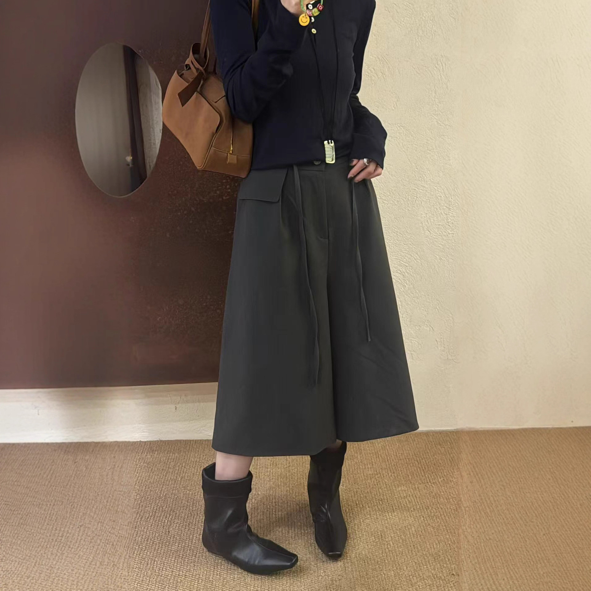 2025秋季新款高腰显瘦垂感高级感A字休闲靴裤中长格子七分裤