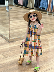 女童背心裙2024夏季女寶寶清涼方格鬱金香碎花大裙擺度假吊帶裙