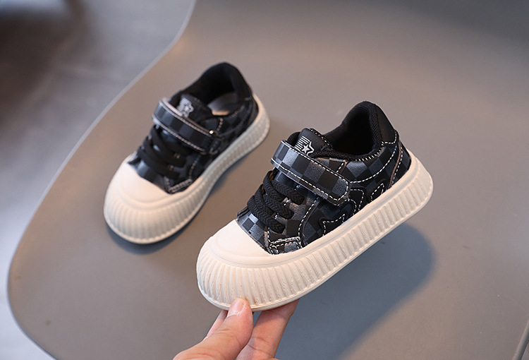 Dětské volnočasové boty na suchý zip pro kluky a holky_voghion.com