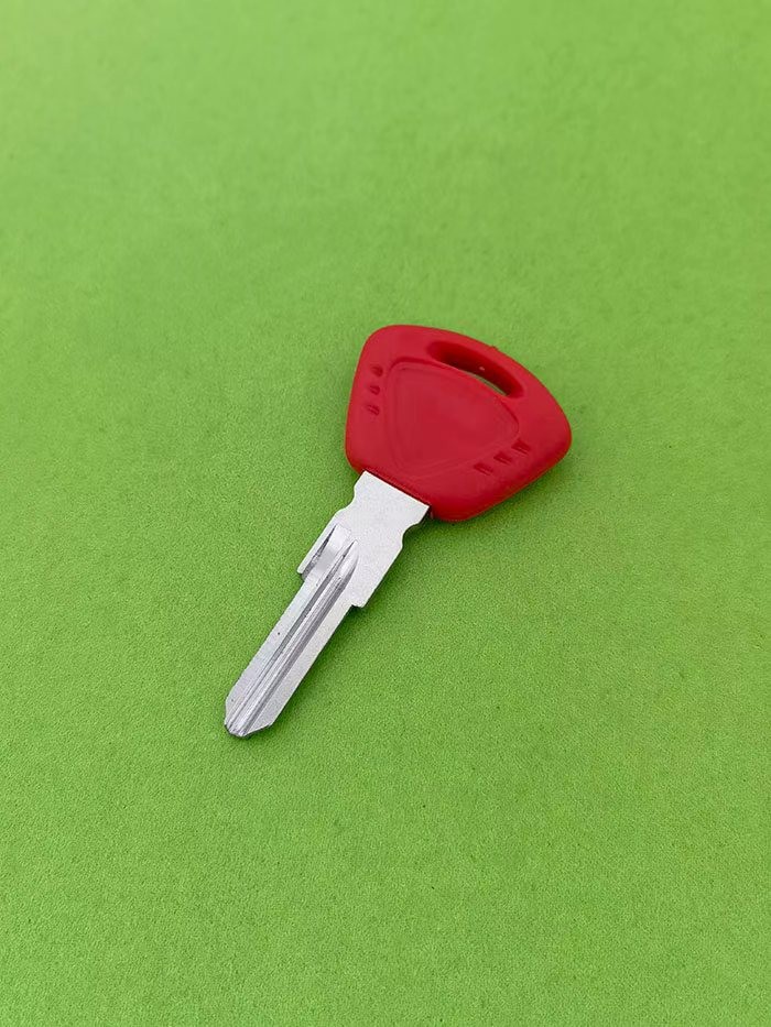 Suitable for Triumph Motorcycle Keys, Universal for Triumph 004 Left Dual, Rocket T100/800/900