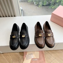 �߶����X�Ų�ɫ����Ь�A�^һ�_��СƤЬС�����bۺ�װٴ��Ь