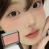 BLACK Nana square iron box monochrome blush high -grade gray powder mixed atmosphere. Girl is natural and gentle