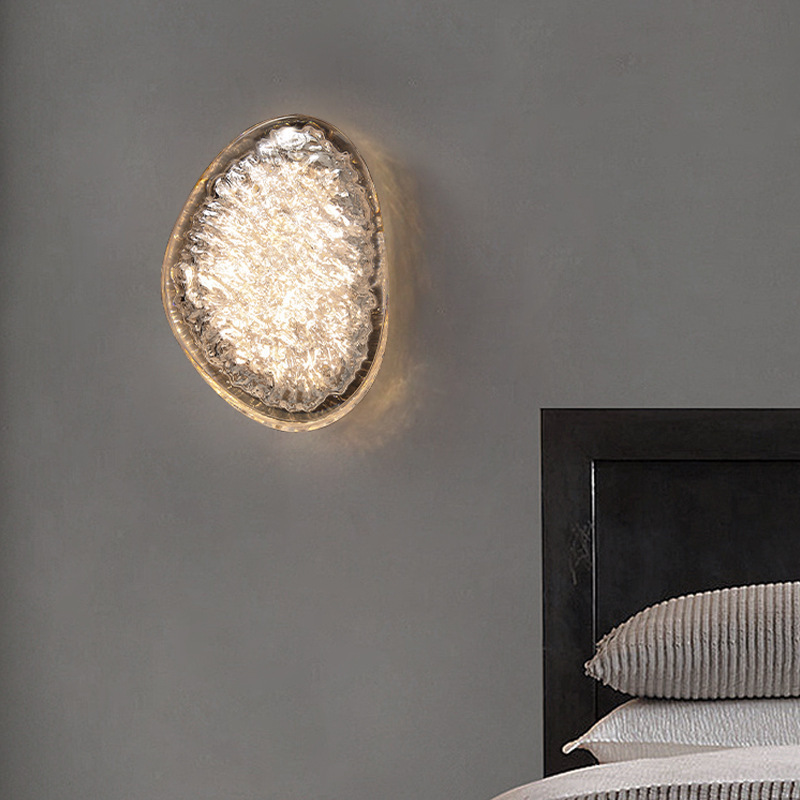 Luz en la cabecera de la cama atmósfera de moda 2025 grietas dormitorio cristal lujoso lámpara de pared de fondo ahora lámparas simples