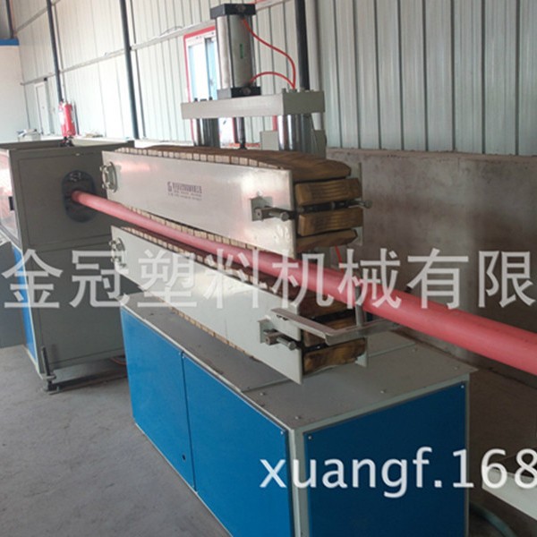 莱芜金冠  超高分子聚乙烯  油井内衬管管材挤出生产线