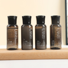 ���Ǽ��Ƶ�ϴ�lˮ��ԡ¶�e�^����ϴ�o���b30mlһ����ϴ�lˮ��ԡҺ