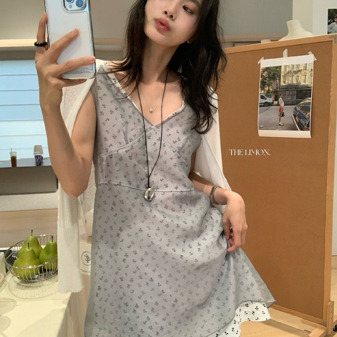 Đầm suông nữ cổ V họa tiết hoa tay loe phối ren — màu cam, màu xám