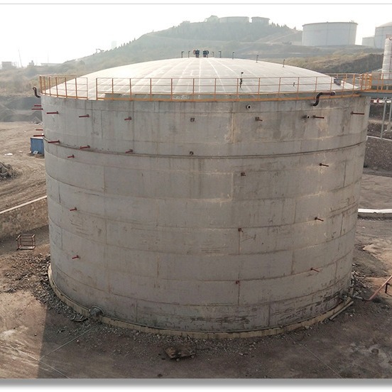 Three thousand cubic vertical stainless steel storage tanks