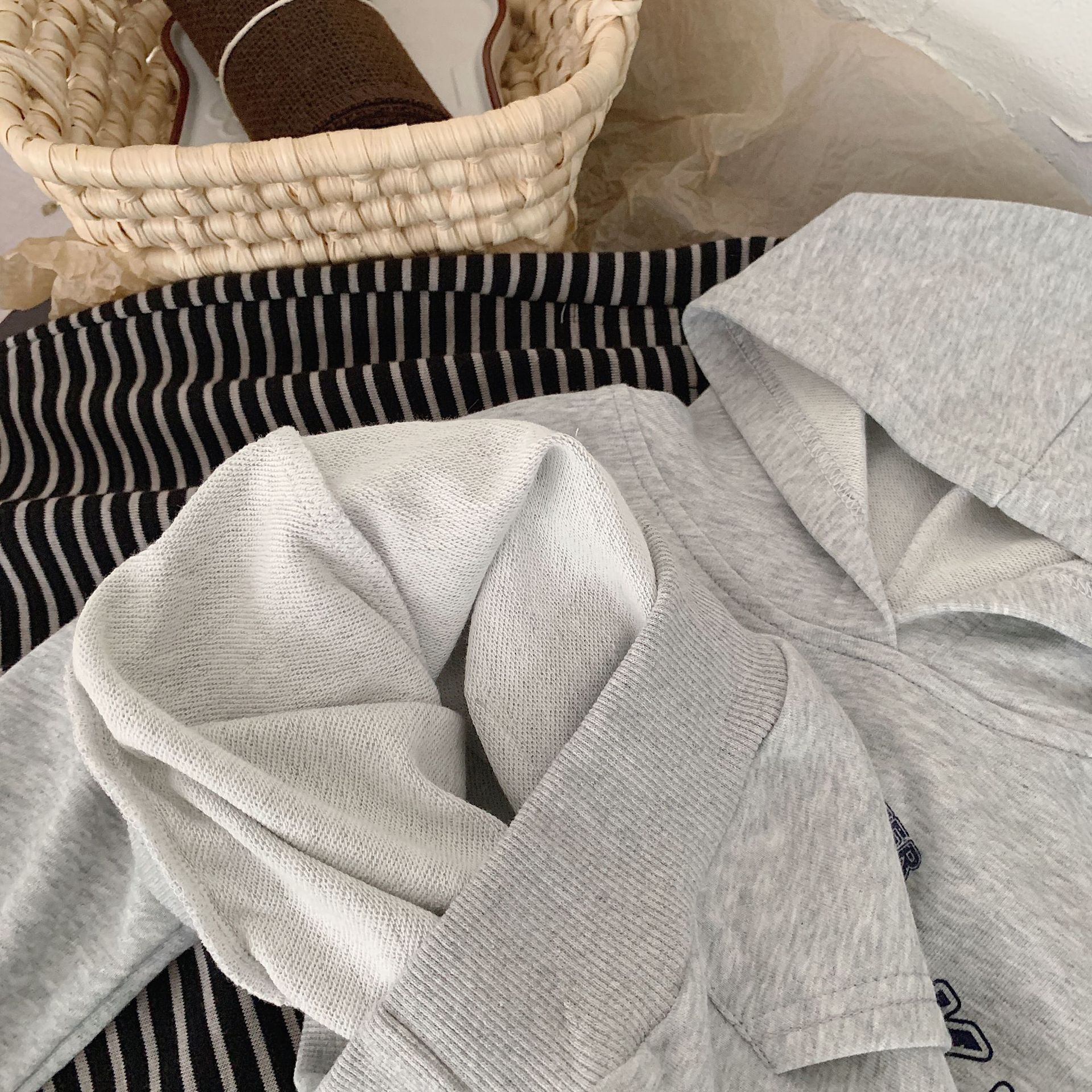 Felpa con cappuccio per bambini 2023 Bangcheng autunno stile coreano ragazzi e ragazze minimalista lettera stampata con cappuccio top casual F0342_voghion.com