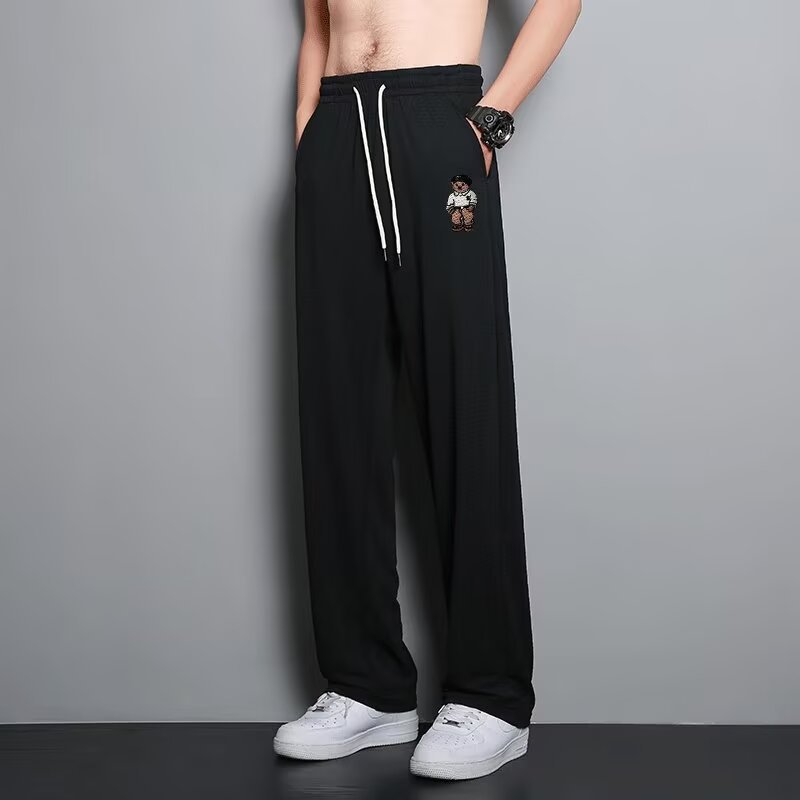 Pantalones casuales delgados de verano, pantalones casuales de hombre, impresión negra, pantalones deportivos rectos de tamaño grande, 2025 nuevos