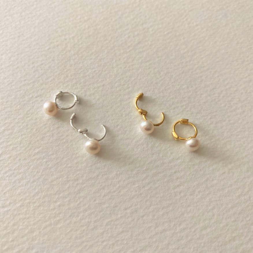 1 Pair Quantity Casual, Party Occasion 925 Sterling Silver, Freshwater Pearl Material 1 Pair 925 Sterling Silver Freshwater Pearl Solid Color Hoop Earrings