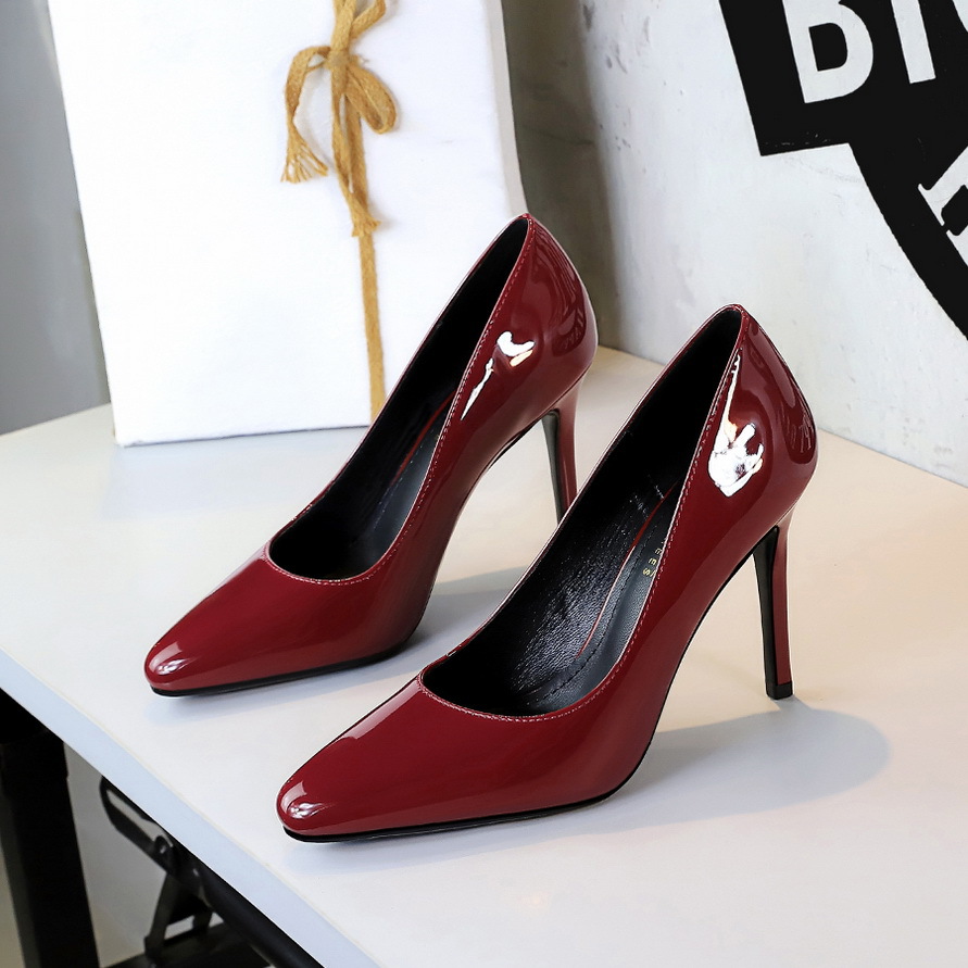 8317 High-End Banquet Pointed Toe High Heels Simple Patent Leather Shiny Single Fashion Shallow Mouth Elegant Women's_vogvips.com