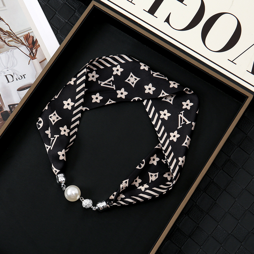 Pañuelo de seda con hebilla magnética de diamantes con incrustaciones de perlas collar mujer retro todo fósforo moda bufanda fina hebilla autocebante babero al por mayor