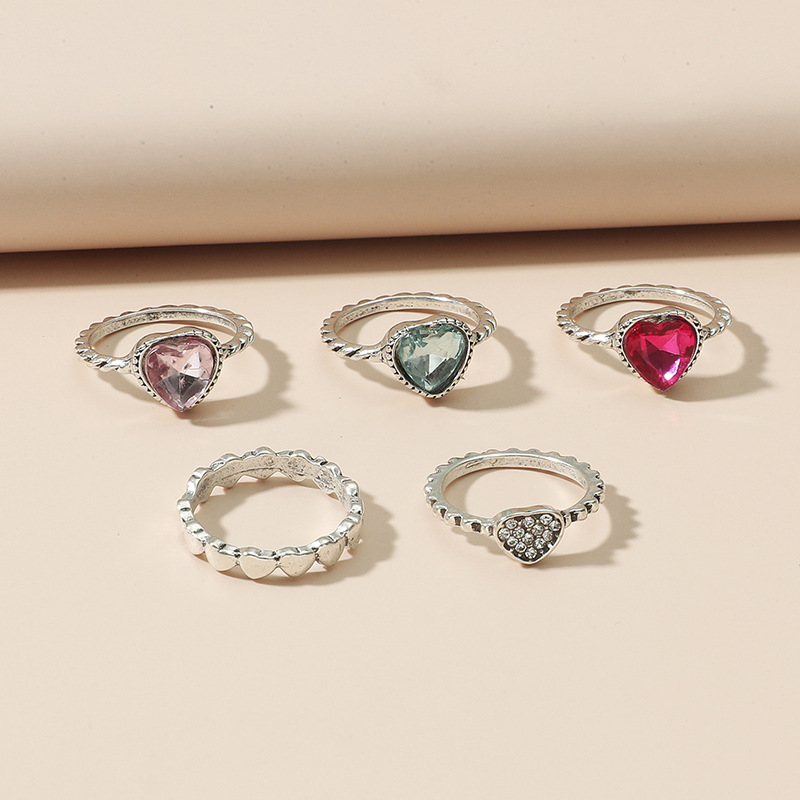 Fashion Retro Diamond Love Ring Set display picture 4