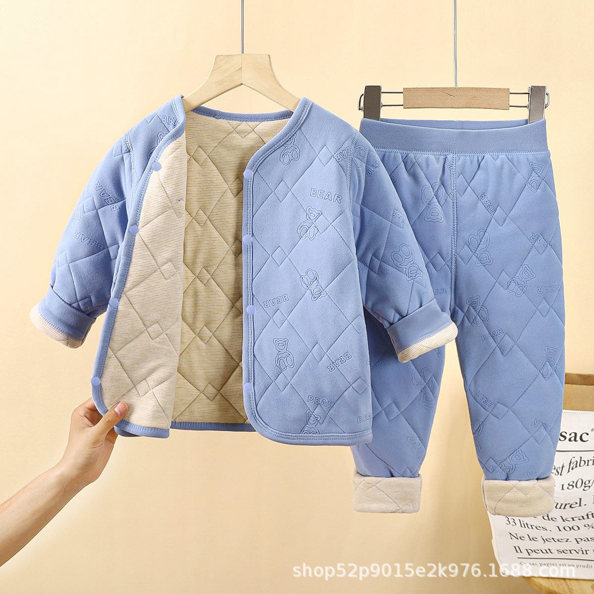 Uniformes escolares infantiles artefactos de otoño y invierno nuevos tres capas de algodón de algodón para niños con camisa de algodón gruesa con chaqueta de algodón para niñas clase A