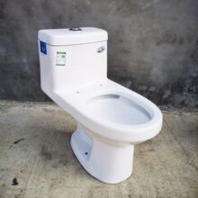 家用超炫虹吸陶瓷马桶器小户型卫生间静音连体式跨境出口座便