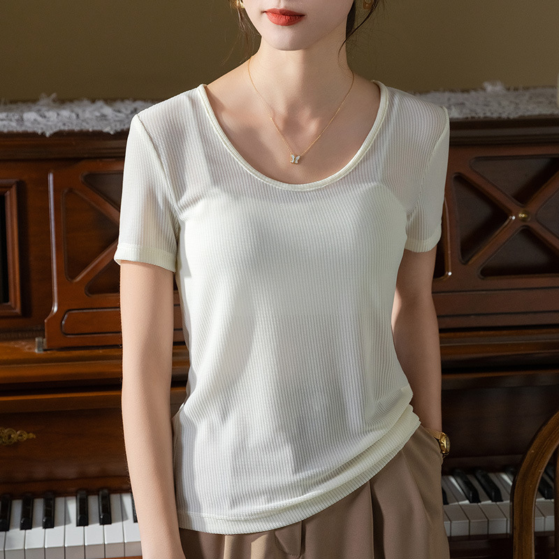 Camiseta de manga corta de seda helada para mujer, nuevo estilo de verano 2025, ropa de mujer, cuello redondo grande, camiseta elástica de malla, top refrescante que estiliza la cintura