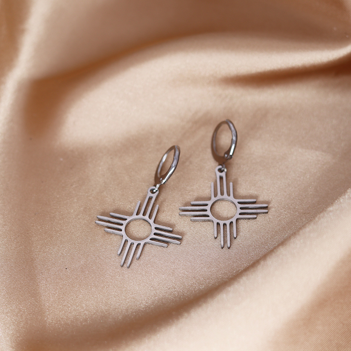 Geometric fashionable earrings hip-hop style stainless steel…