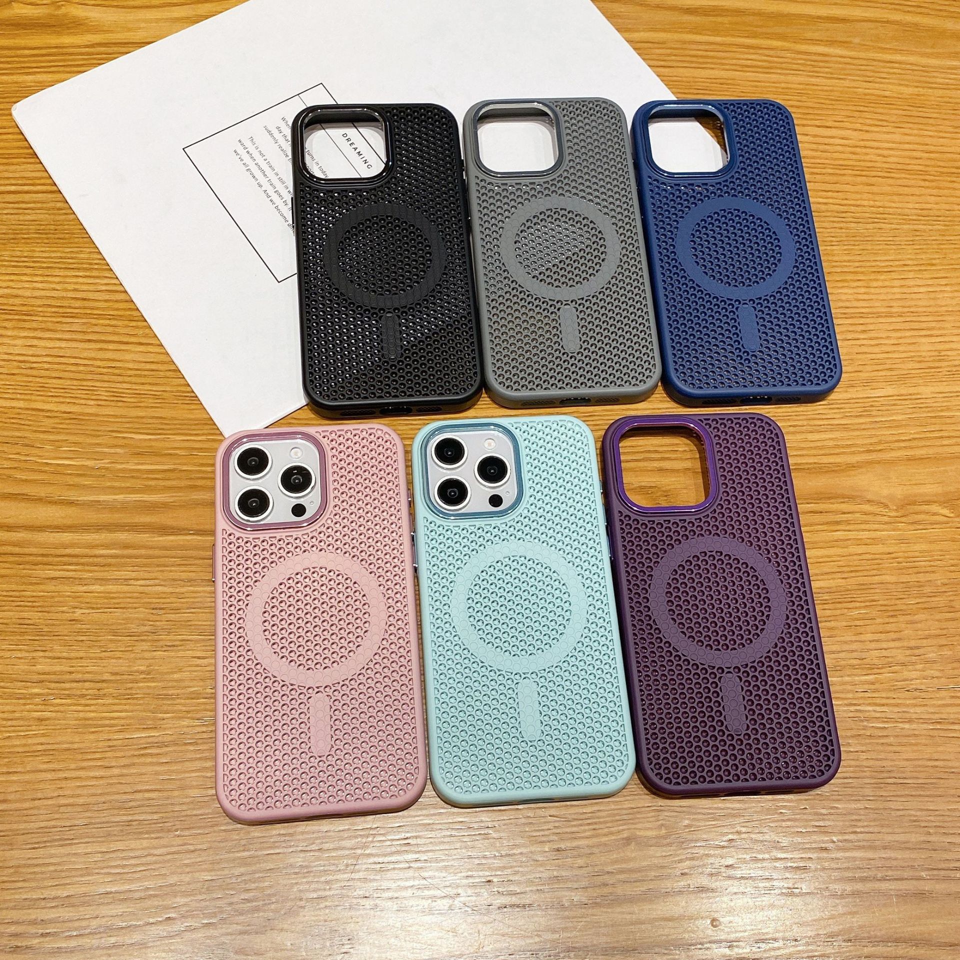 Summer panal disipador de calor magnético para iphone16ProMax color sólido 15 funda para teléfono móvil Apple 14 hombres y mujeres 13